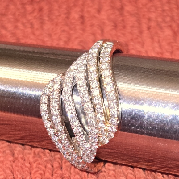 Diamonique swirl ring - Picture 3 of 3